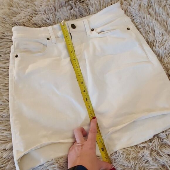 Fun cream colored Vineyard Vines jean skirt - Picture 5 of 8